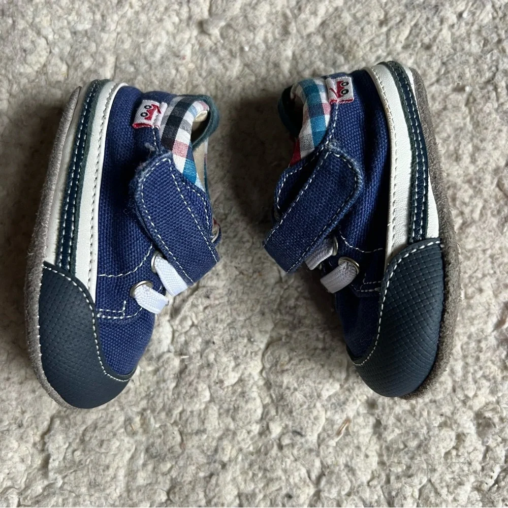 See Kai Run: Baby Boy Crib Walker Soft Bottom Leather Sneakers Size 0-6M